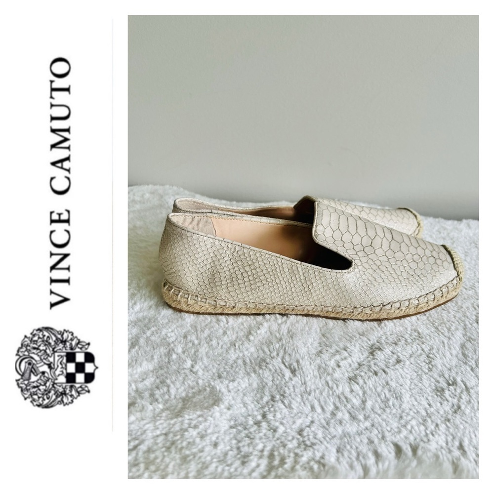 VINCE CAMUTO Cream Leather Crocodile Alligator Slip One Size 8.5